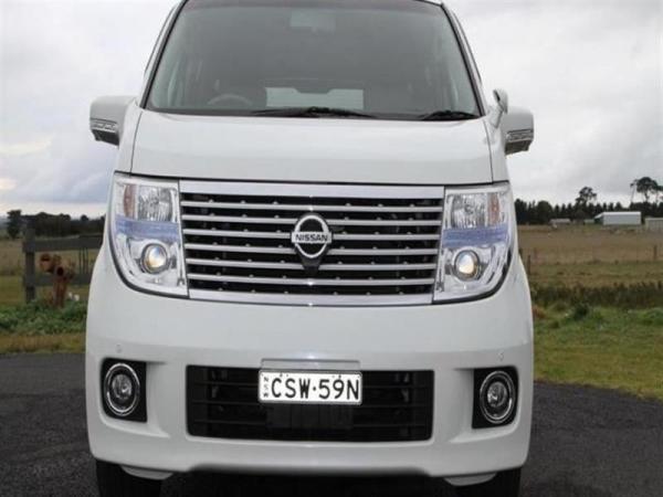 2010 Nissan Elgrand 