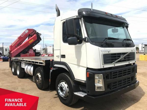 2008 Volvo FM440 8x4 Rigid Crane Truck