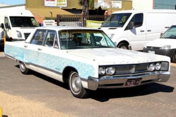 1967 Chrysler Newport V8 HOT ROD White 3 Speed Automatic
