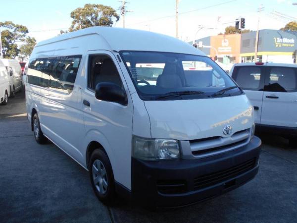 2006 TOYOTA HIACE COMMUTER TRH223R