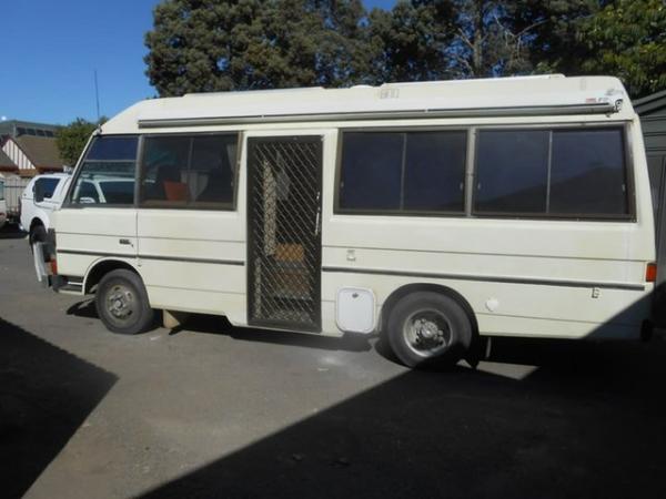 1987 Mazda T3500 3500 Beige Bus 3.5l