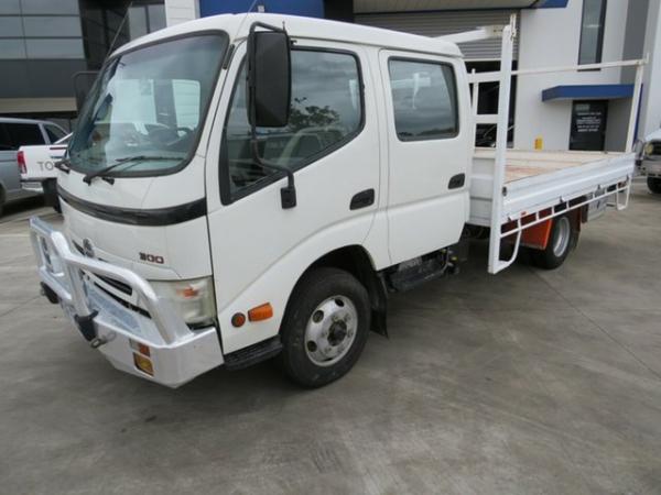 2008 Hino 300 
