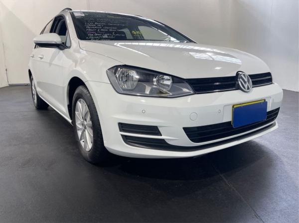 2016 Volkswagen Golf 