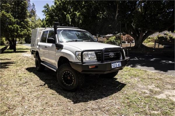2006 TOYOTA LANDCRUISER 4D WAGON (4x4) HZJ105R UPGRADE