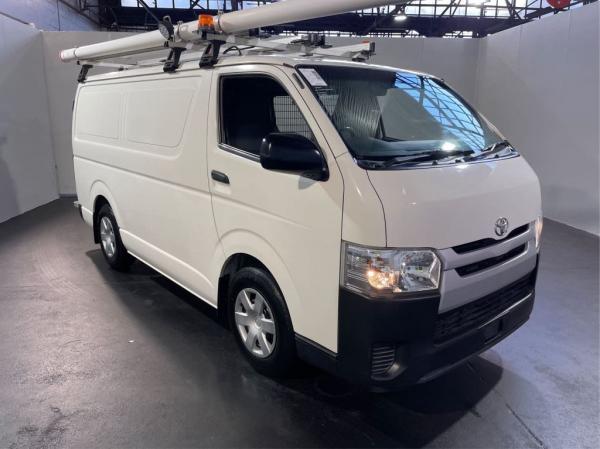 2015 Toyota Hiace 