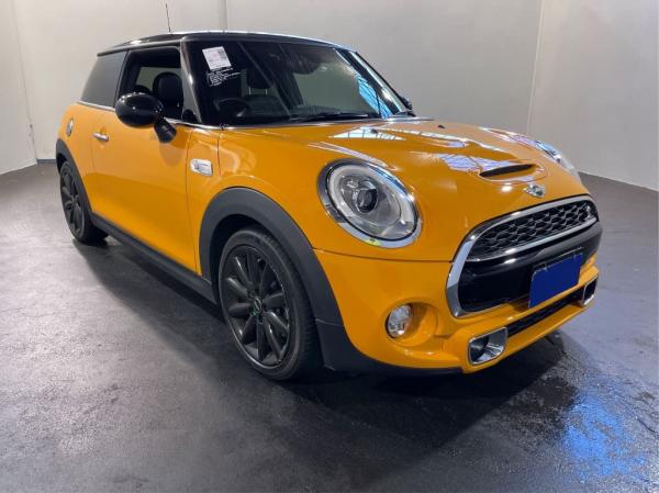 2016 Mini Hatch 