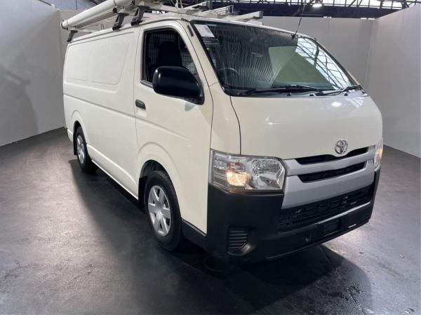 2016 Toyota Hiace 