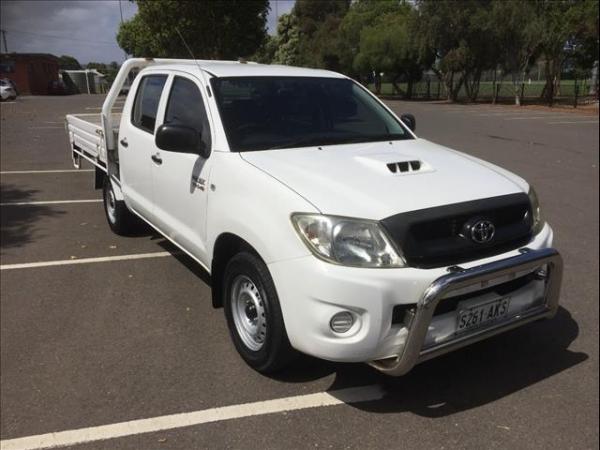 2010 TOYOTA HILUX 