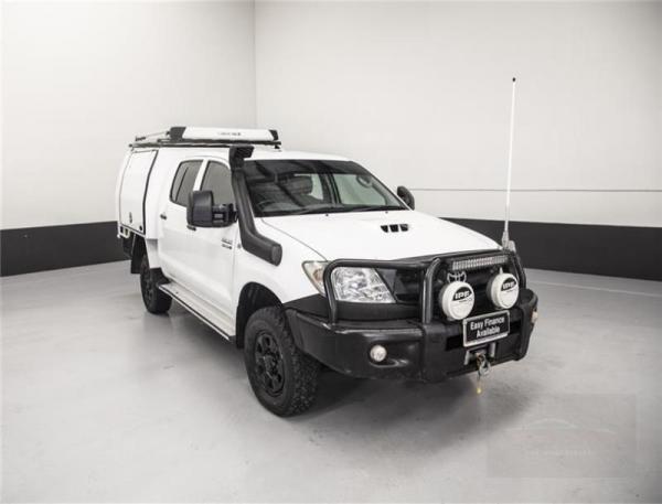 2010 TOYOTA HILUX DUAL CAB P UP SR (4x4) KUN26R 09 UPGRADE