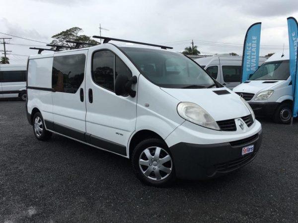 2013 RENAULT TRAFIC LWB