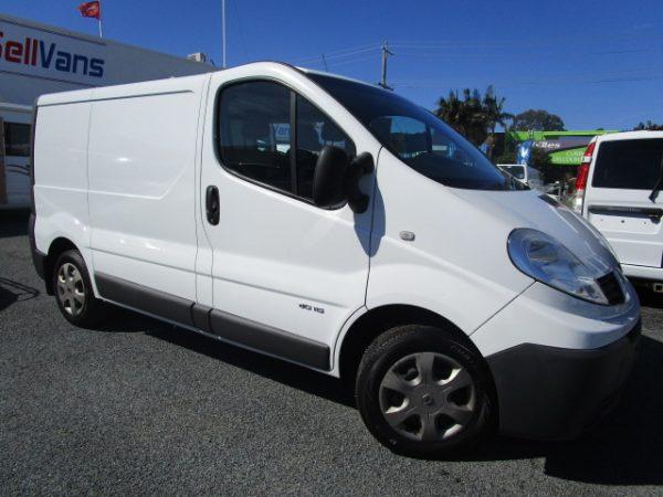 2013 RENAULT TRAFIC SWB