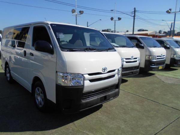 2017 TOYOTA HIACE LWB CREW KDH201R MY16