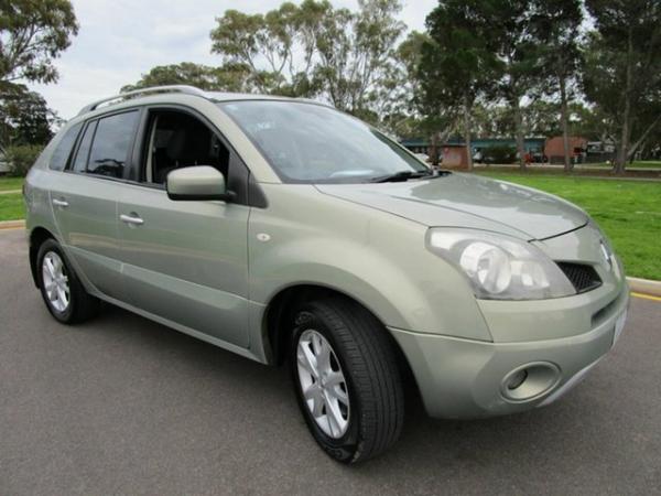 2009 Renault Koleos H45 Dynamique (4x2) Green Continuous Variable
