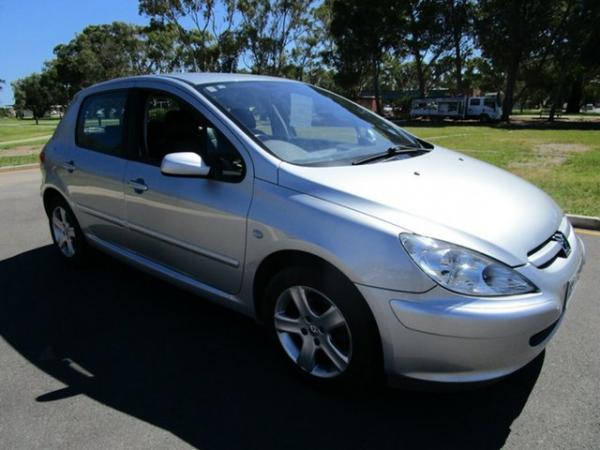 2004 Peugeot 307 XSR Silver 5 Speed Manual