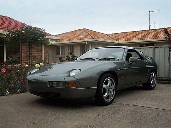 1987 Porsche 928 