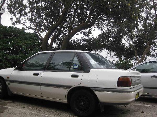 1991 Ford KH GL Sedan 