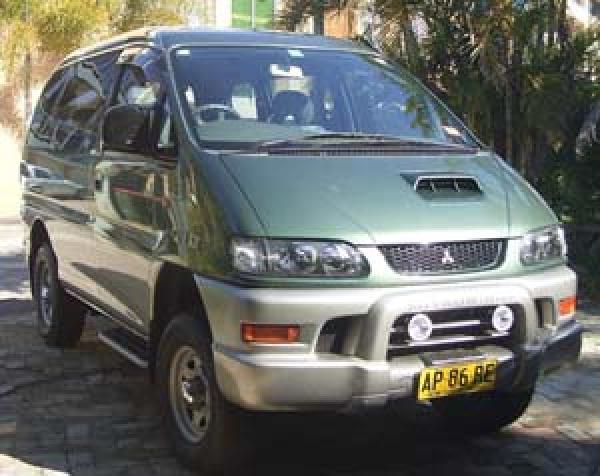 1997 Mitsubishi Delica Series II Spacegear 8 Seater 