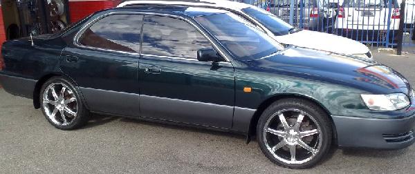 1993 Lexus ES300 