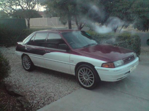 1990 Ford laser kf