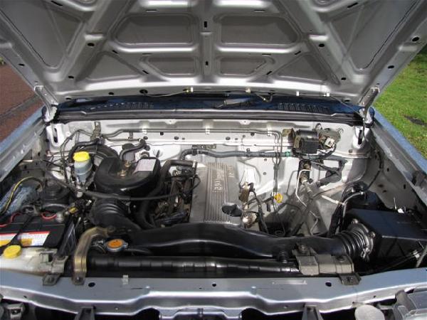 1998 Nissan Navara ST