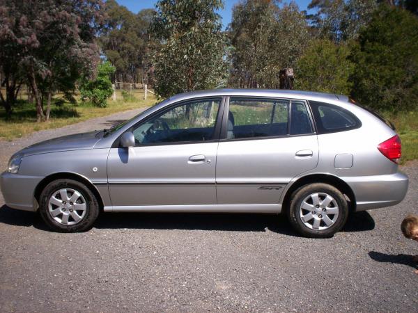 2004 Kia Rio 