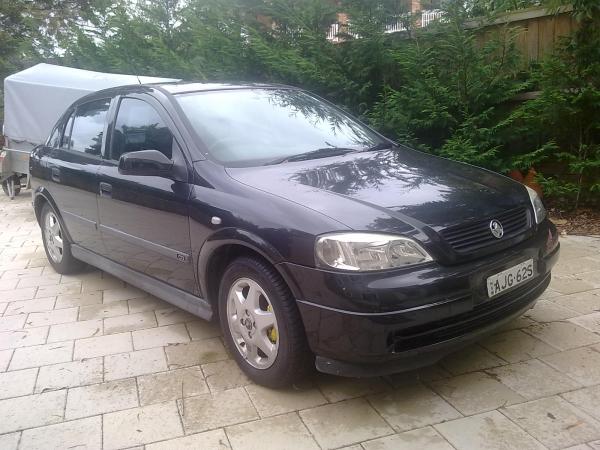 2000 Holden Astra CD