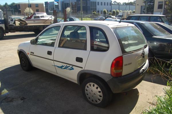 1996 Holden barina swing