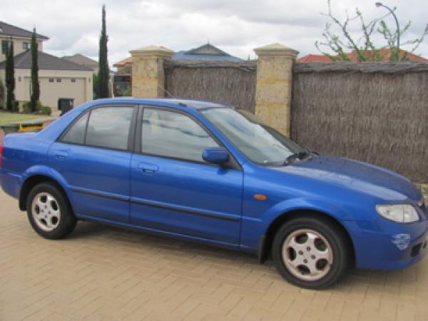 2003 Mazda 323 