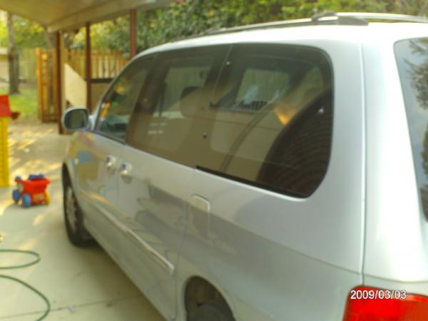 2002 Kia carnival ls