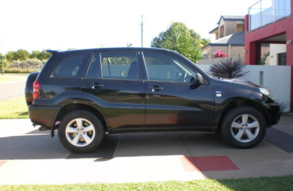2005 Toyota rav4 cv sport