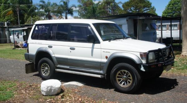 1994 Mitsubishi Pajero 