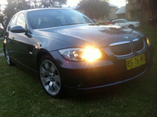 2007 BMW 325I 