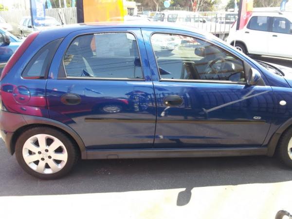 2003 Holden Barina CD