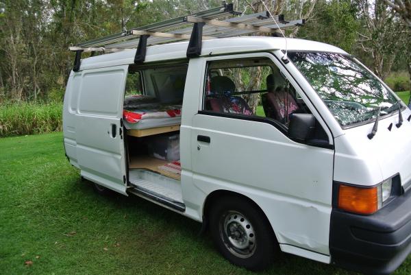 1999 Mitsubishi Express  