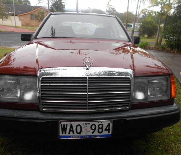 1988 Mercedes-Benz 300E 