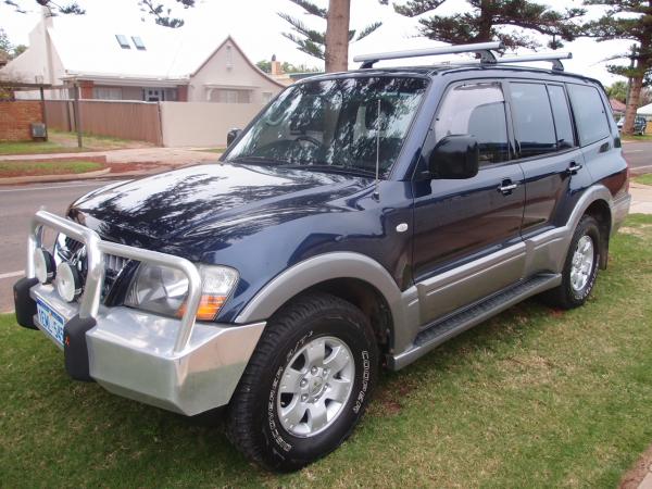 2005 Mitsubishi Pajero GLS