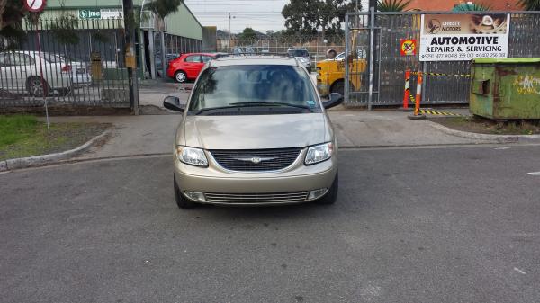 2002 Chrysler VOYAGER  SE 4th Gen