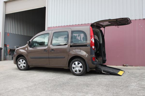 2014 Renault kangoo wheelchair/scooter friendly