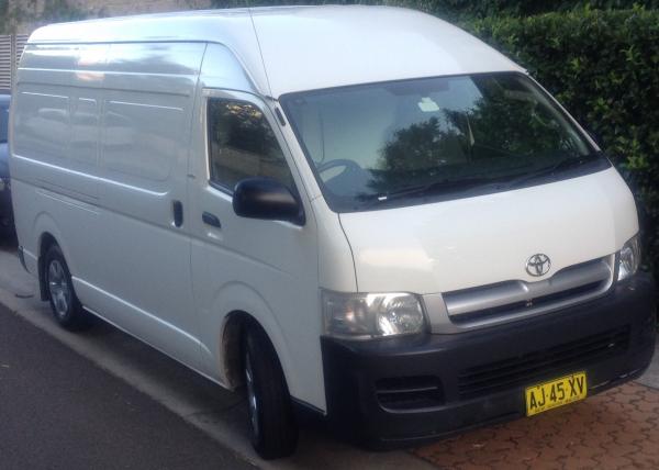 2006 Toyota HIACE SLWB