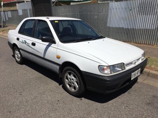 1995 Nissan Pulsar 