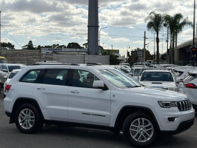 2017 Jeep Grand Cherokee Laredo Auto 4x4 MY17