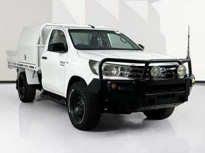 2017 Toyota HILUX GUN126R SR (4x4) 6 SP MANUAL