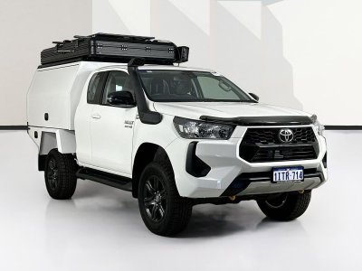 2025 Toyota HILUX GUN126R RC SR (4x4) 6 SP AUTOMATIC