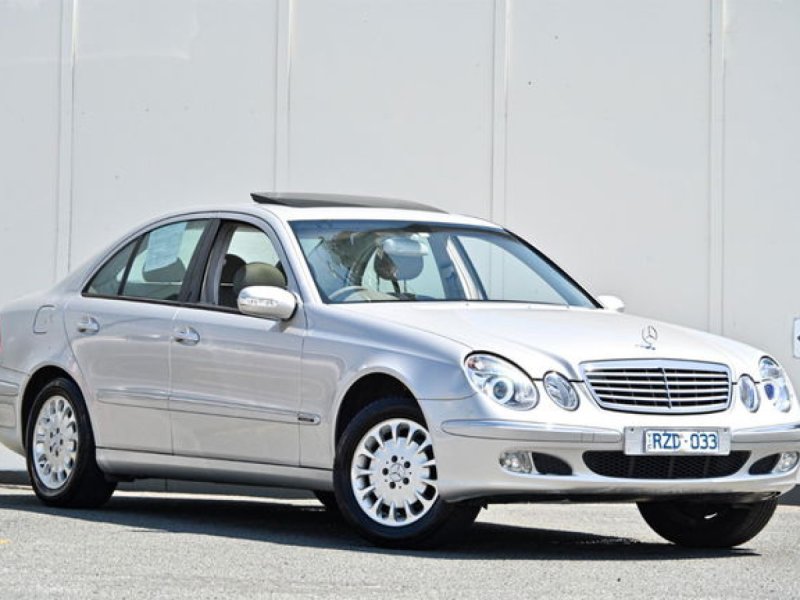 2002 Mercedes-Benz E320 Elegance