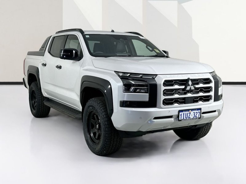 2025 Mitsubishi TRITON MV MY25 GSR (4x4) 6 SP AUTOMATIC